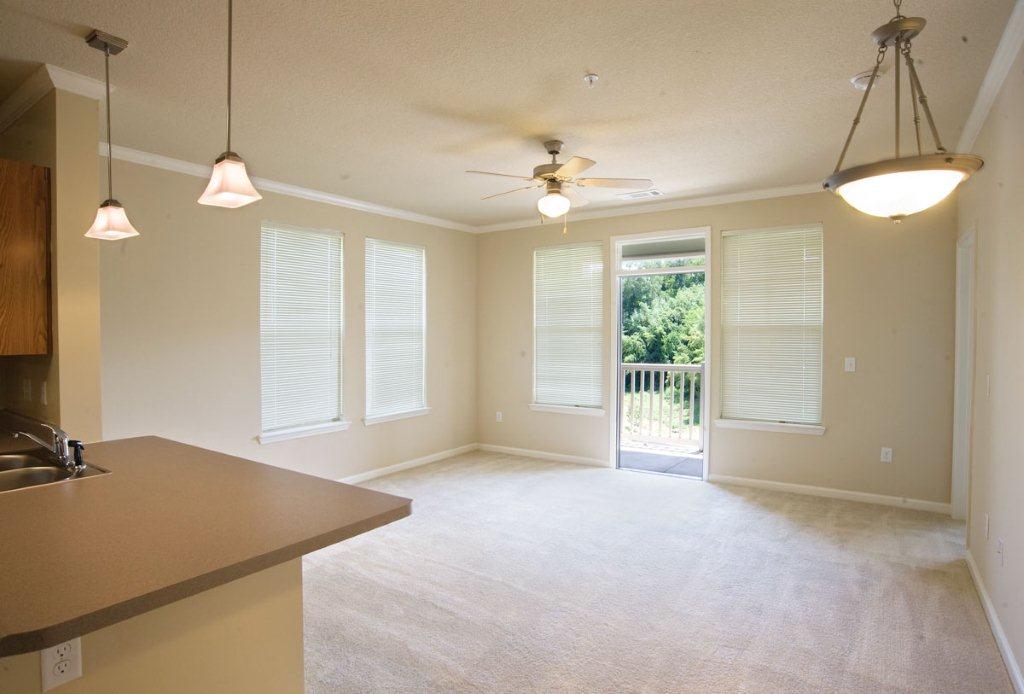 06_Mercy-ET-Model-Living-Room